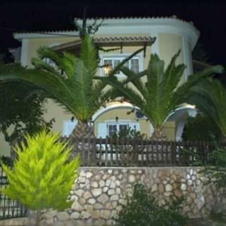 Vokamvilia Apartment & Studio Close To The Sea Plános Екстериор снимка